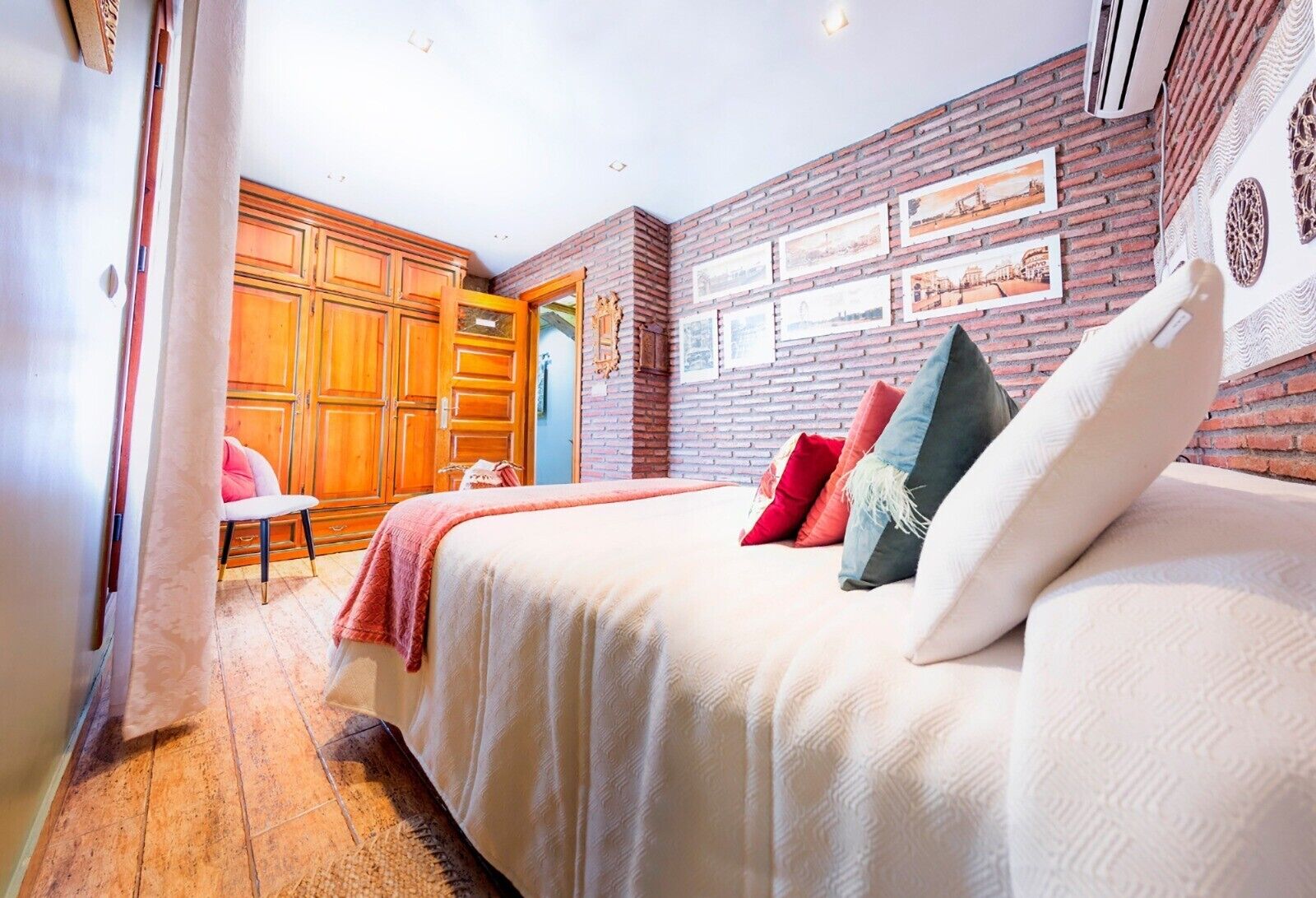 2 bedrooms, free WiFi, bed sheets, wheelchair access