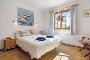 2 quartos, Wi-Fi de cortesia, roupa de cama