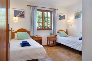 2 bedrooms, free WiFi, bed sheets