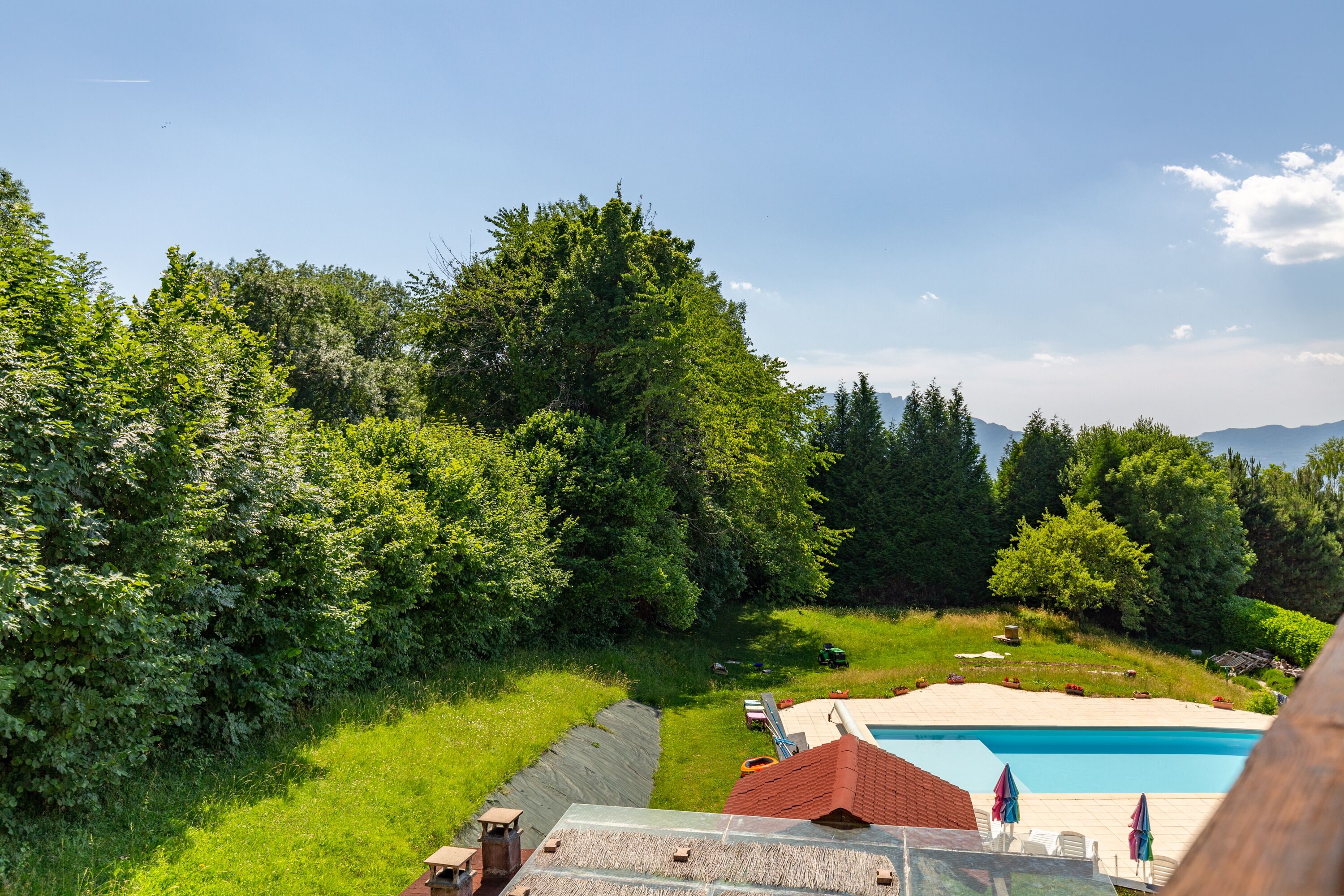 Apartment "le Revard", part of the chalet "Le Pré Charville" with mountain view and Wi-Fi
