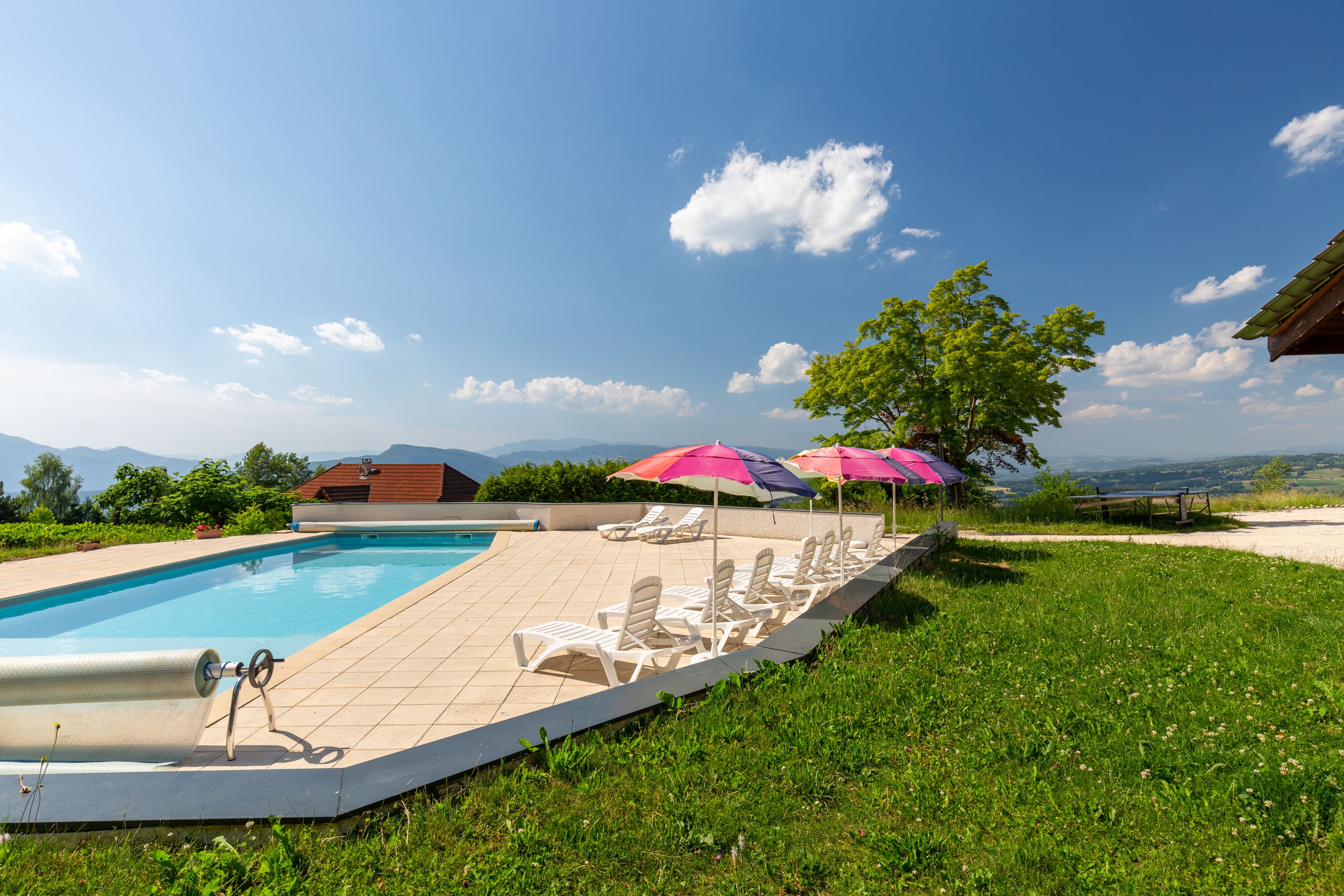 Apartment "Pécloz" in the gîte "Le Pré Charville" with mountain views and outdoor kitchen