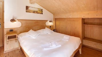 2 bedrooms, free WiFi, bed sheets, wheelchair access