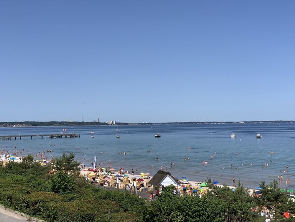 Tæt på stranden