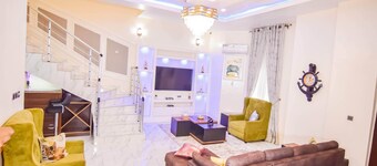 Executive 4 Bedroom House