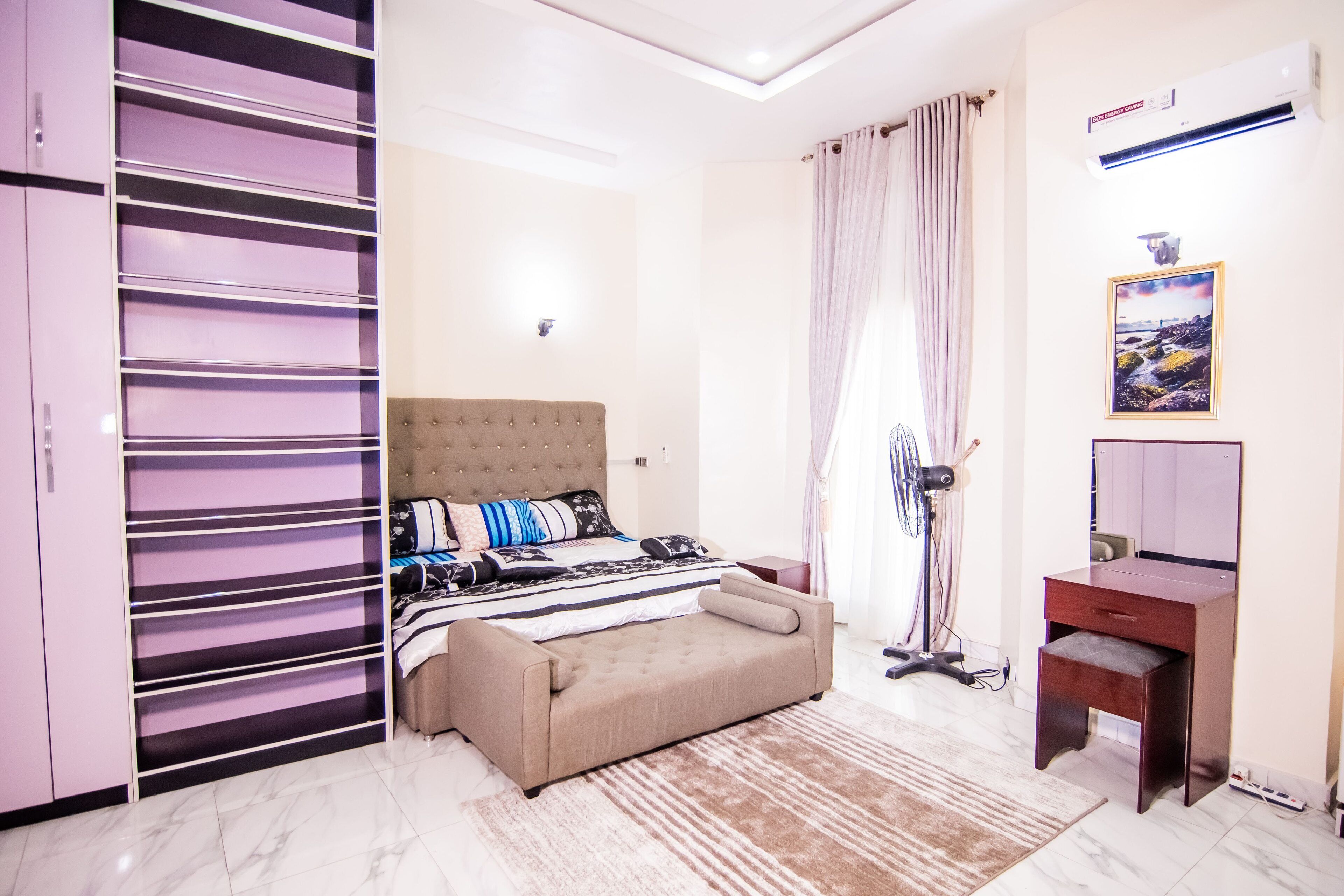 House | 4 bedrooms, iron/ironing board, WiFi (free), bed sheets