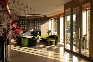 Sala de estar en el lobby