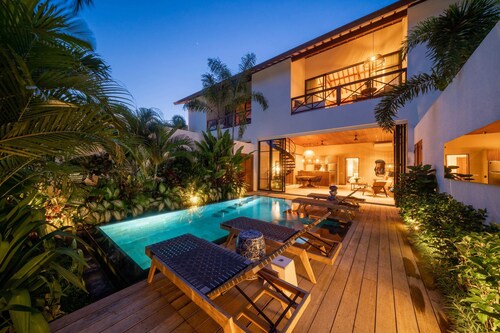 Luxury 2BR Private Loft Canggu w/ Staff