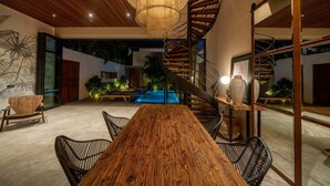 Private kitchen - Luxury 2BR Private Loft Canggu w/ Staff (Canggu)