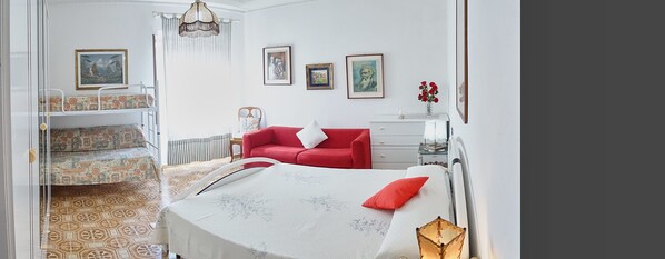 2 chambres, fer et planche à repasser, Wi-Fi gratuit