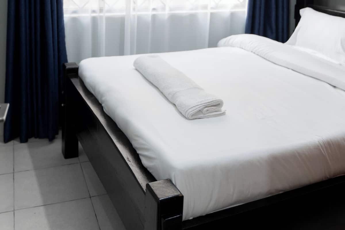Luxury Apartment | 4 bedrooms, iron/ironing board, free WiFi