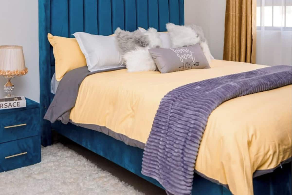 Deluxe Apartment | 4 bedrooms, iron/ironing board, free WiFi