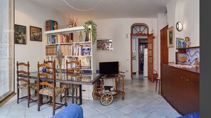 Interior - Apartment (Santa Teresa Gallura)
