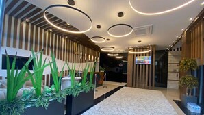 Reception - Yaman Suite Hotel (Yomra)