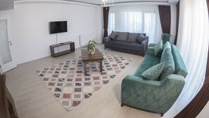 Family Condo | Premium bedding, desk, laptop workspace, blackout drapes - Yaman Suite Hotel (Yomra)