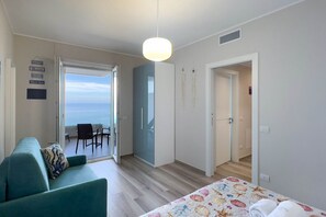 2 bedrooms, iron/ironing board, WiFi, bed sheets - WePuglia - Dimora Adriatica (Monopoli)