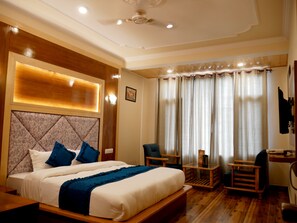 Habitación ejecutiva | Wifi gratis y ropa de cama