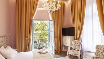 Executive-suite - balkon | Italienske lagner fra Frette, premium-sengetøj, gratis minibar