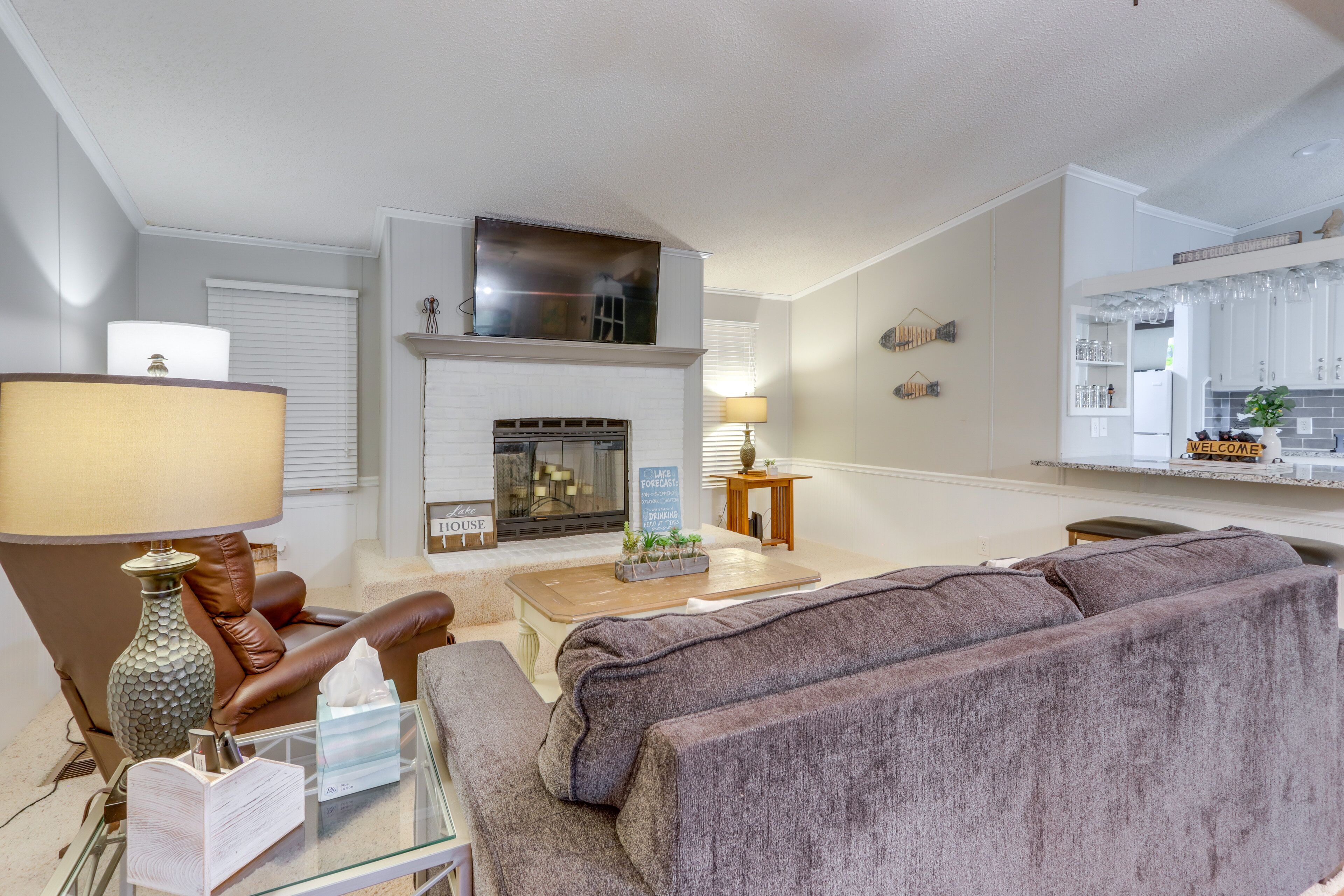 Linn Creek Home w/ Lake Views: 8 Mi to Beach!