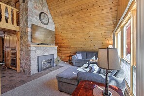 TV, fireplace - A-Frame Cabin w/ Private Boat Dock! (Butternut)