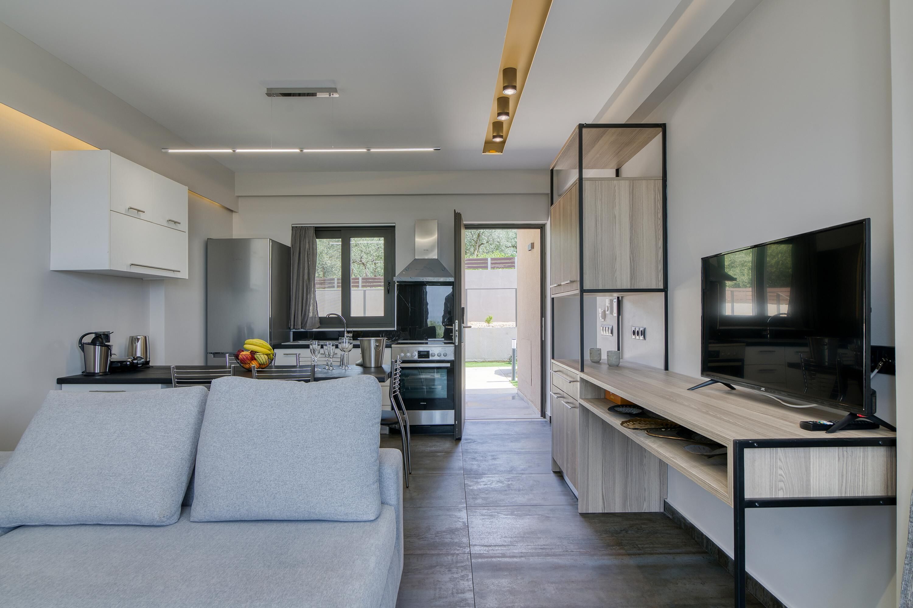 Serenity Suites Sea View 3