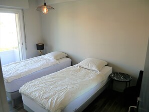 2 habitaciones, wifi gratis y ropa de cama 