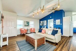 テレビ、書斎 / ワークスペース