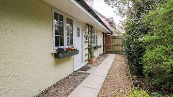 Cottage | Exterior detail