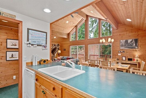 Natapine - Delightful Cabin in the Woods