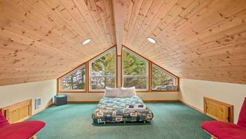 2 bedrooms, iron/ironing board, WiFi