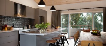 Brandy Hot Forest Retreat - 16 guests | Free Wifi