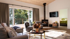 8 habitaciones, internet y ropa de cama 