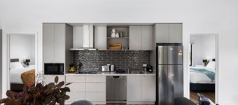Banksia Villa- Modern two bedroom Villa with country views