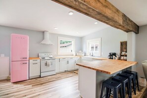 Fridge, microwave, oven, stovetop - This in town charmer has been fully renovated (Boyne City)