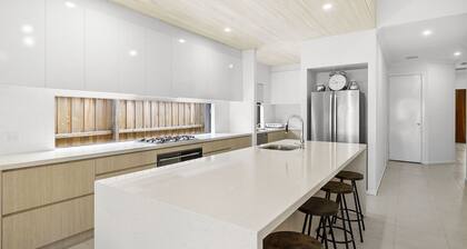 Lowtide Five Bedroom 22