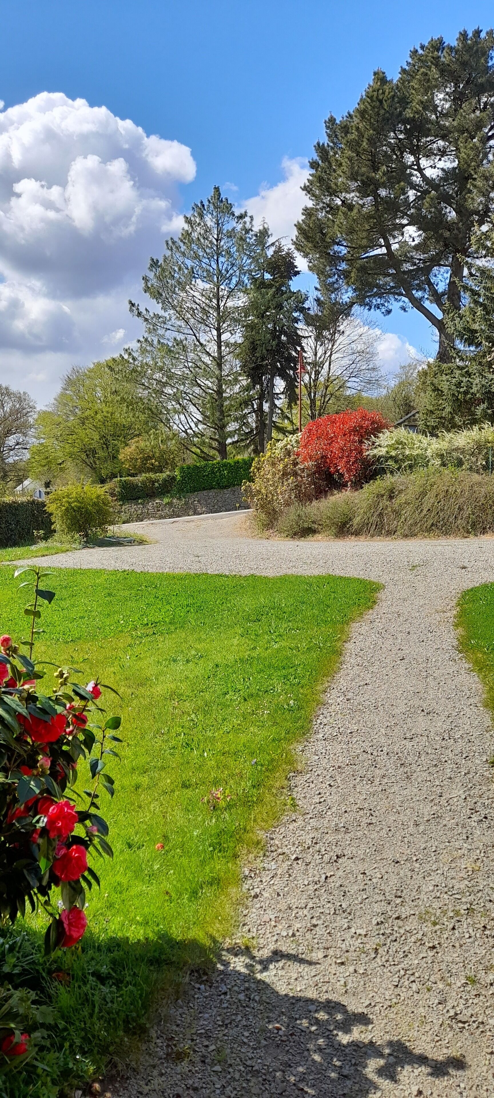 Large private room 2 places and 1 cot in a quiet area, outside housing estate