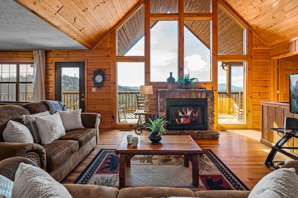 Smart TV, fireplace, DVD player