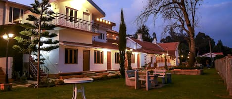 Fachada de la propiedad