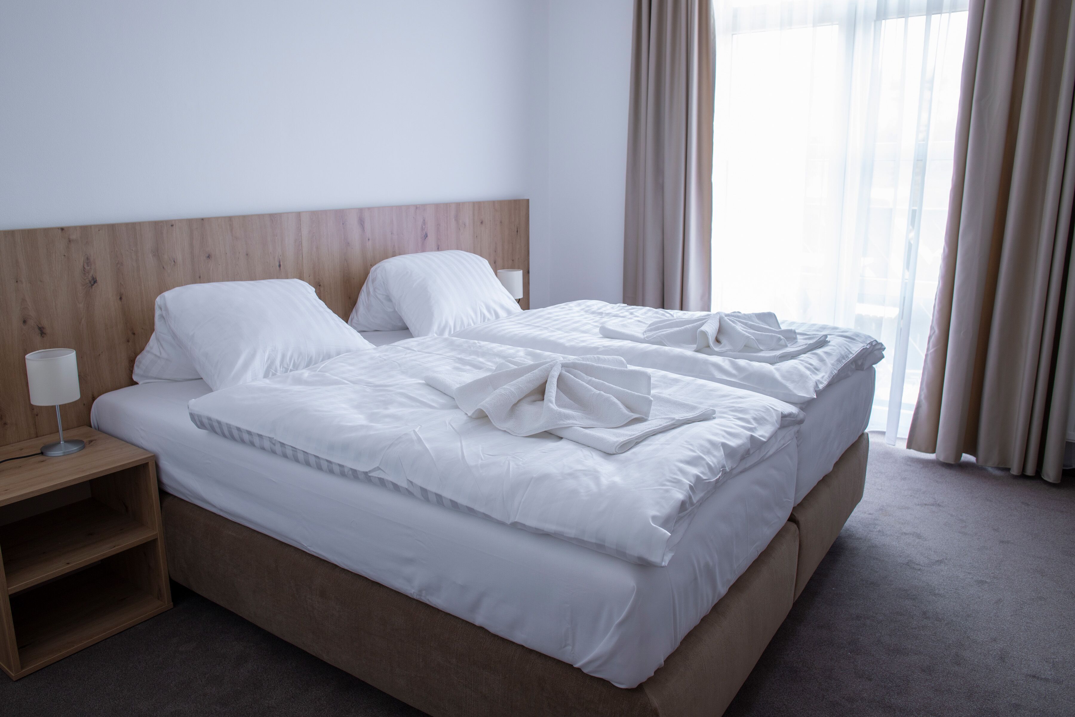 Free cribs/infant beds, free WiFi, bed sheets