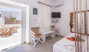 In-room safe, free WiFi