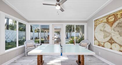 The Island Pearl! Perfect Private Escape with Private Pool, Newly Renovated, Great Outdoor Spaces!