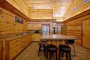 Oven, stovetop, dishwasher, toaster