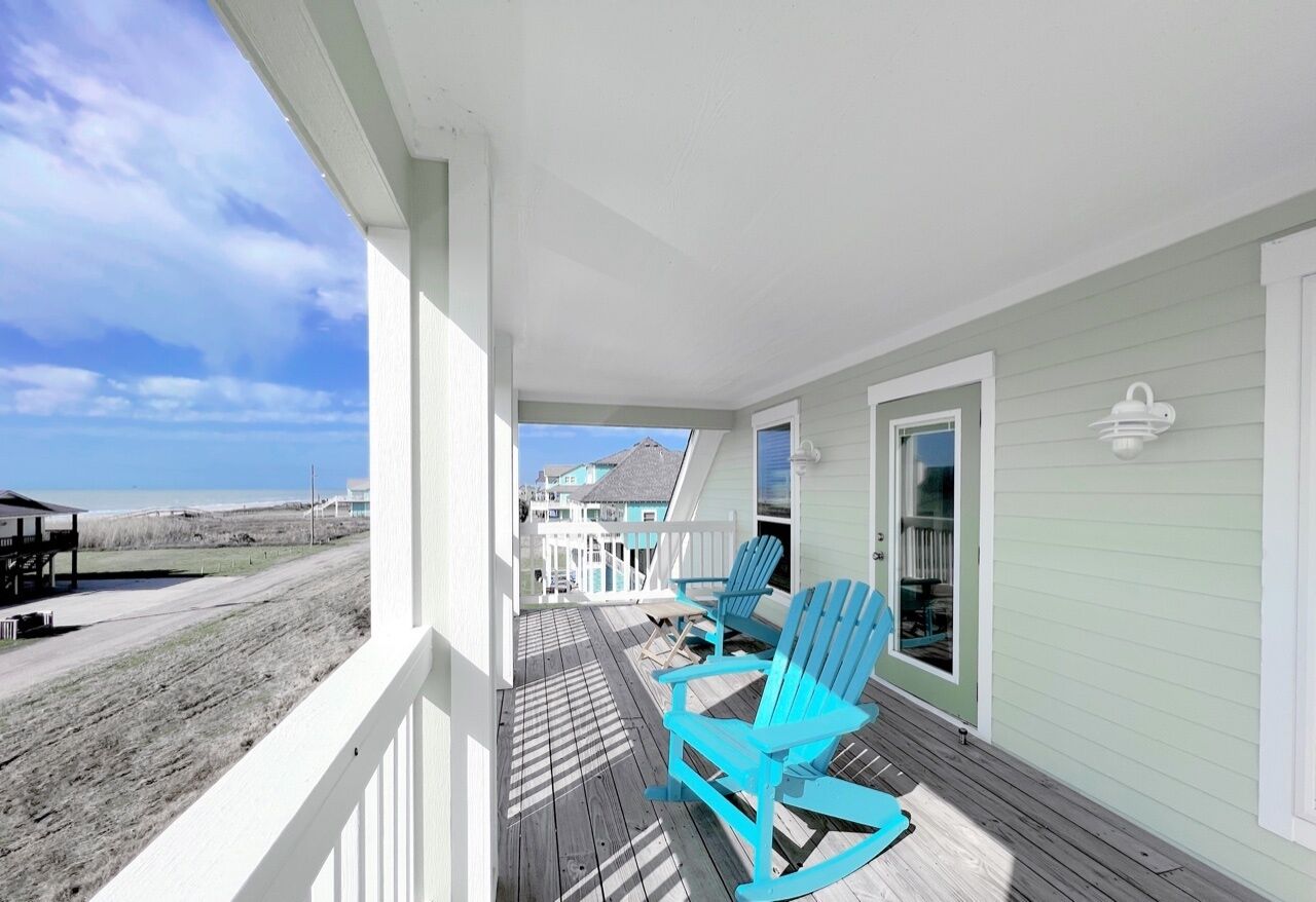 House, 4 Bedrooms | Balcony