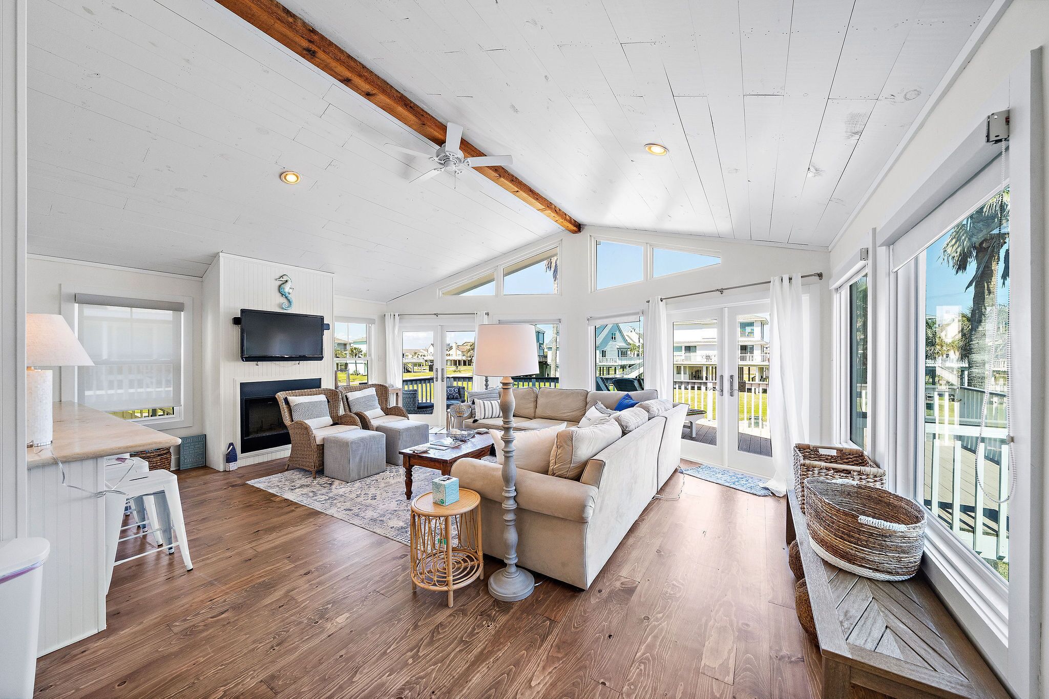 Fernseher, DVD-Player