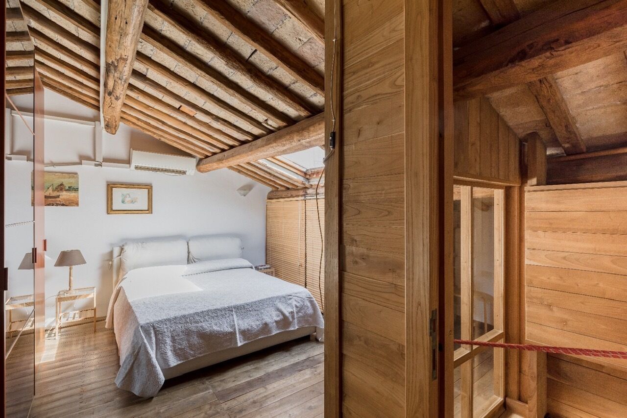 3 bedrooms, iron/ironing board, travel crib, free WiFi