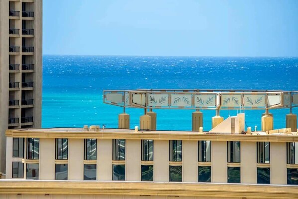 View from property - @ Marbella Lane - Marina Studio | near the beach (Honolulu)
