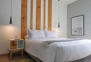 2 soverom, strykejern/-brett, wi-fi og sengetøy