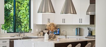 Curson Modern - Modern Beverly Grove Masterpiece