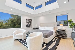 6 bedrooms, iron/ironing board, WiFi, bed sheets - Curson Modern - Modern Beverly Grove Masterpiece (Los Angeles)