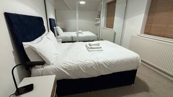 3 bedrooms, iron/ironing board, travel crib, WiFi