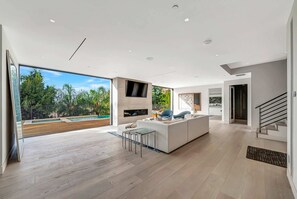 Interior - Amazing Palisades contemporary masterpiece! (Los Angeles)